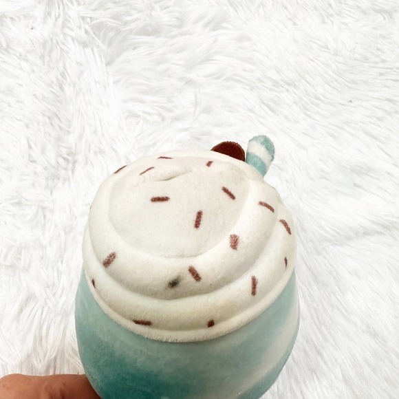 Squishmallows Seated Mystery Squad Mint Chocolate Chip Drink 5" - Picture 4 of 6